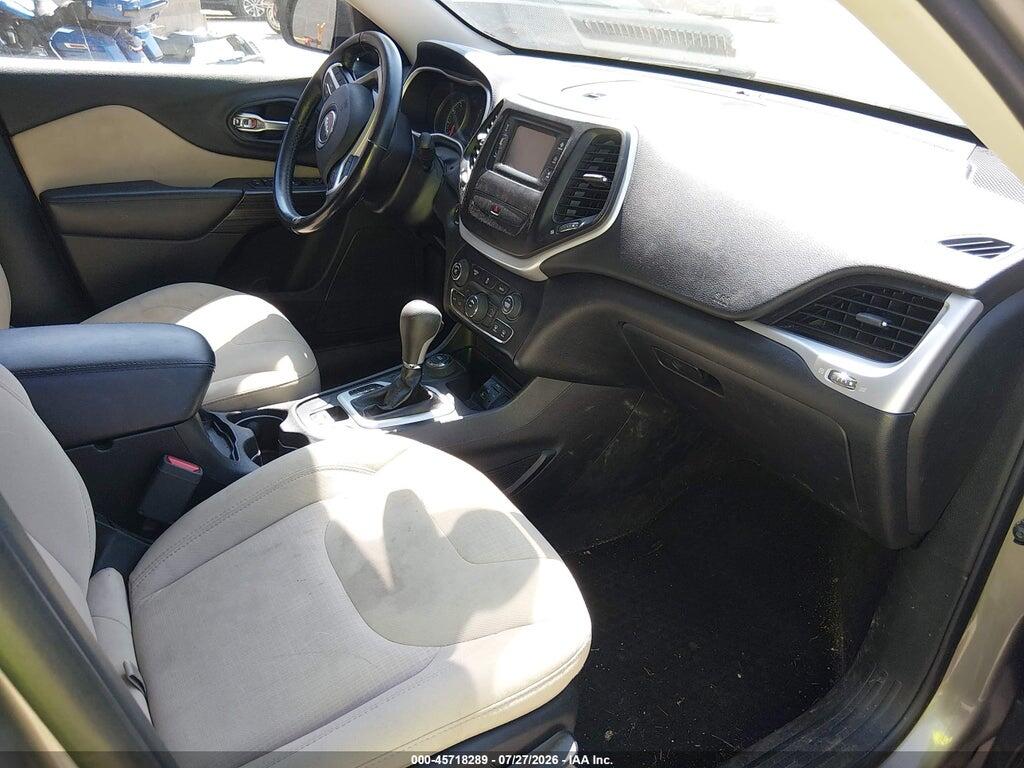 1C4PJMCB4HW521246 2017 JEEP CHEROKEE photo no. 5