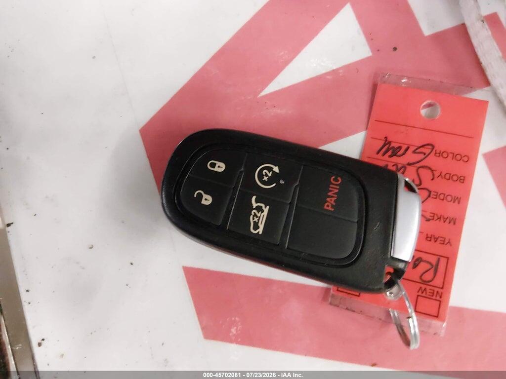 1C4PJMCB6HD237077 2017 JEEP CHEROKEE photo no. 11