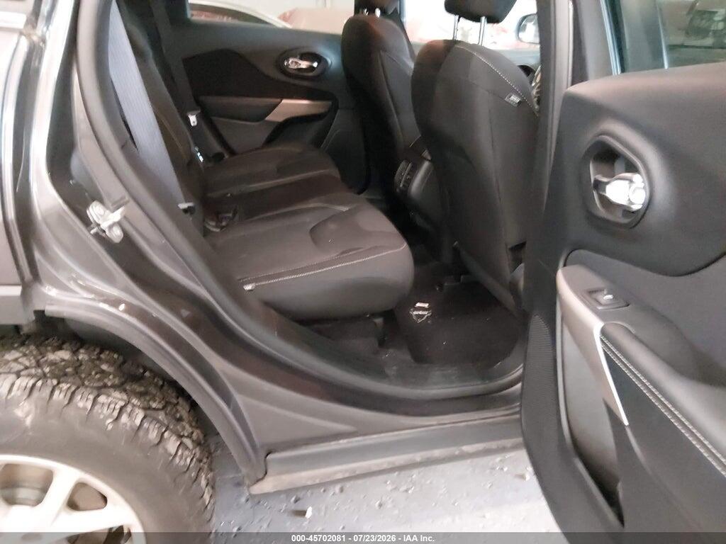 1C4PJMCB6HD237077 2017 JEEP CHEROKEE photo no. 8