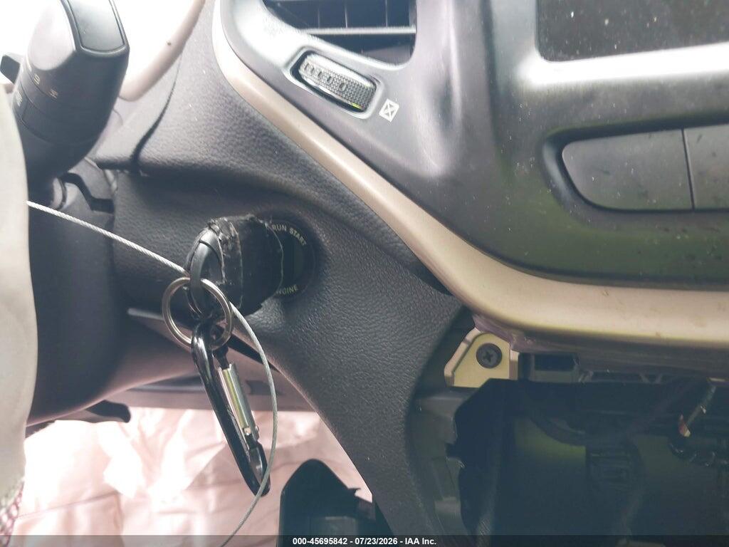 1C4PJLCB4HW503243 2017 JEEP CHEROKEE photo no. 11