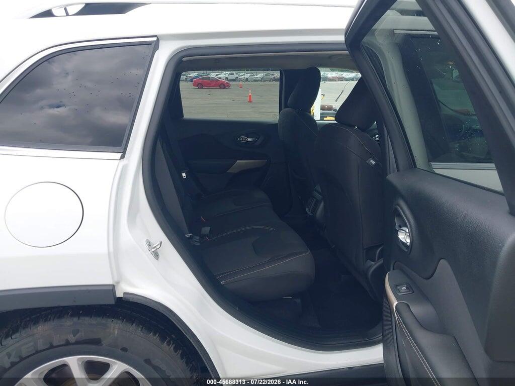 1C4PJMCS5HD216091 2017 JEEP CHEROKEE photo no. 8