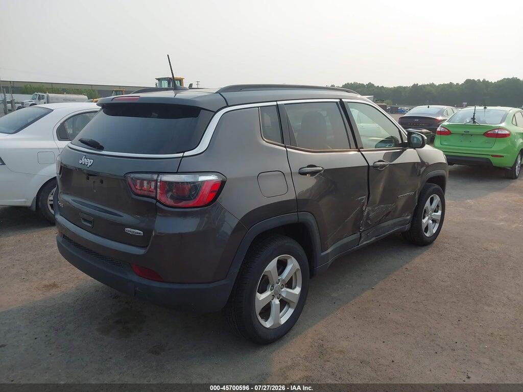 3C4NJDBB9HT628274 2017 JEEP COMPASS photo no. 4