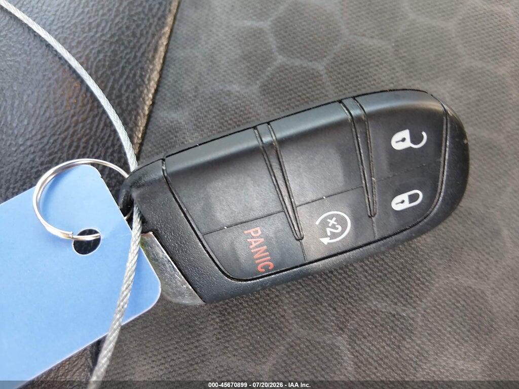3C4NJDBB8HT692452 2017 JEEP COMPASS photo no. 11