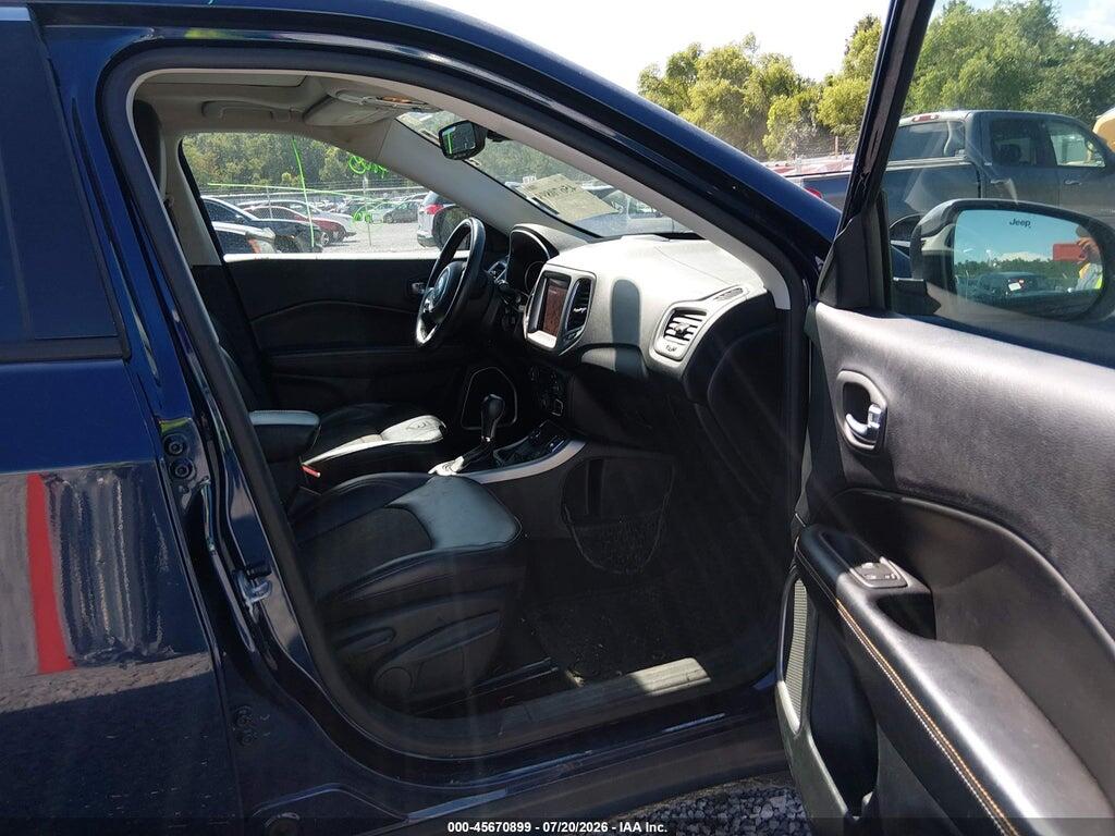 3C4NJDBB8HT692452 2017 JEEP COMPASS photo no. 5