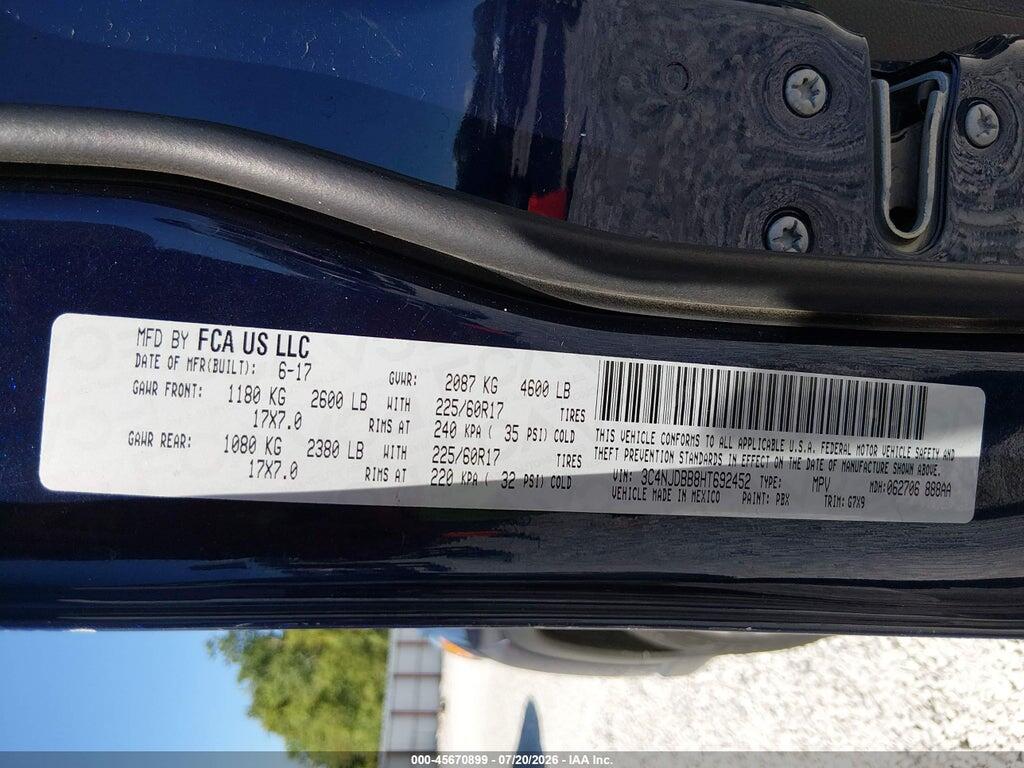 3C4NJDBB8HT692452 2017 JEEP COMPASS photo no. 9
