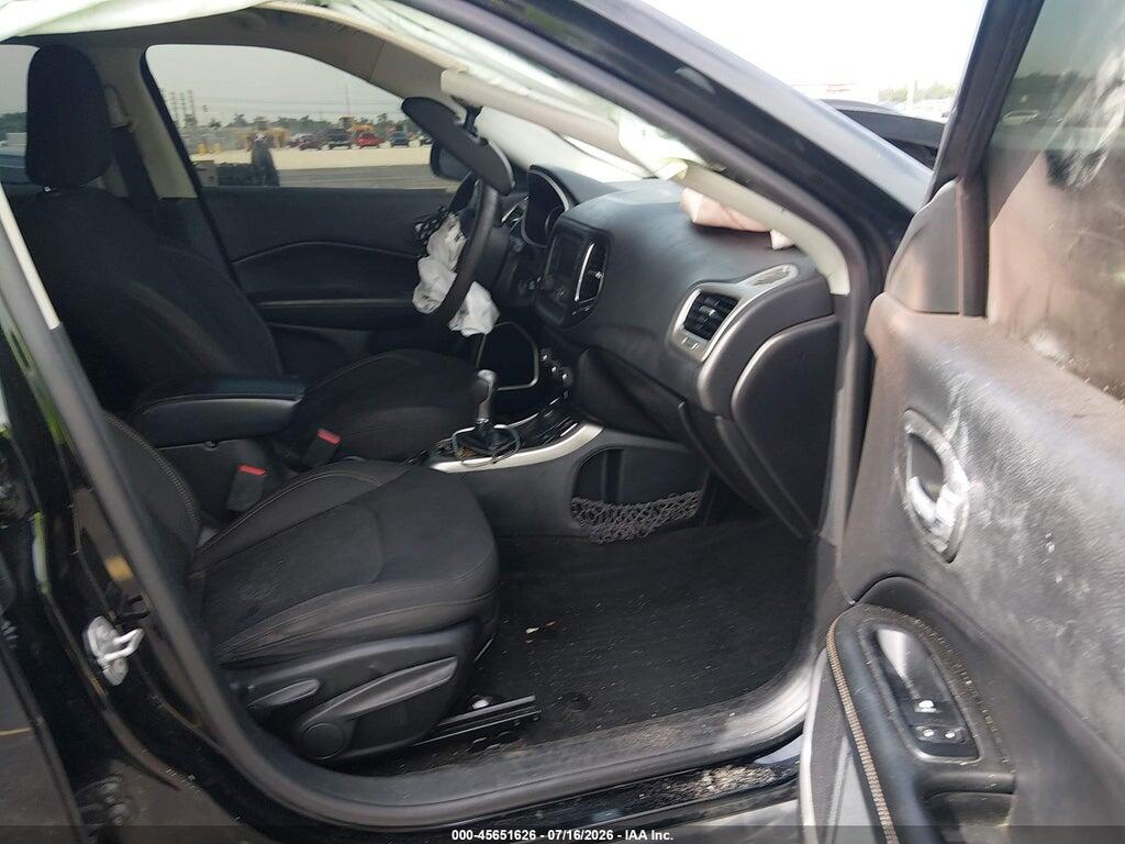 3C4NJDAB2HT642423 2017 JEEP COMPASS photo no. 5