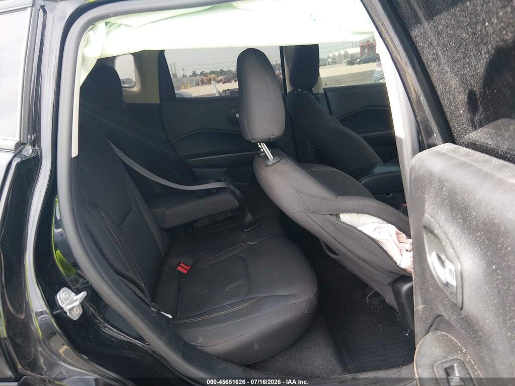 3C4NJDAB2HT642423 2017 JEEP COMPASS photo no. 8
