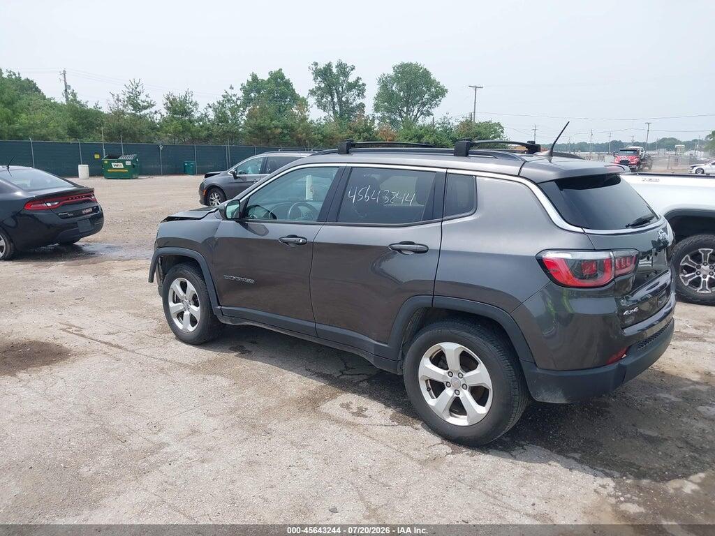 3C4NJDBB4HT650750 2017 JEEP COMPASS photo no. 3