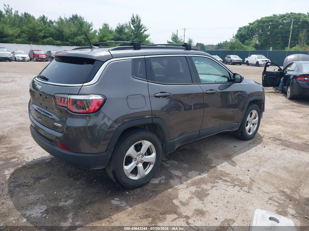 3C4NJDBB4HT650750 2017 JEEP COMPASS photo no. 4