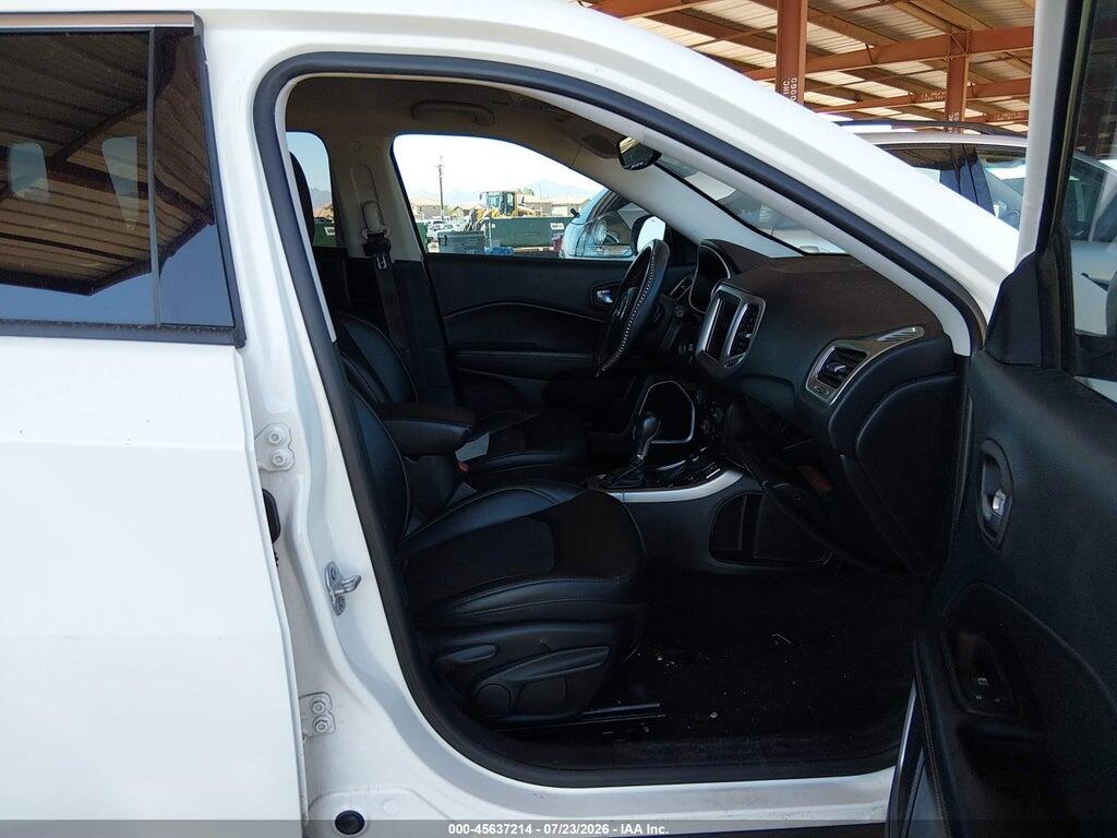 3C4NJDBB0HT635372 2017 JEEP COMPASS photo no. 5