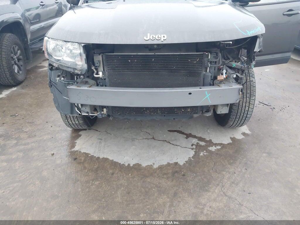 1C4NJDEB9HD193550 2017 JEEP COMPASS photo no. 6