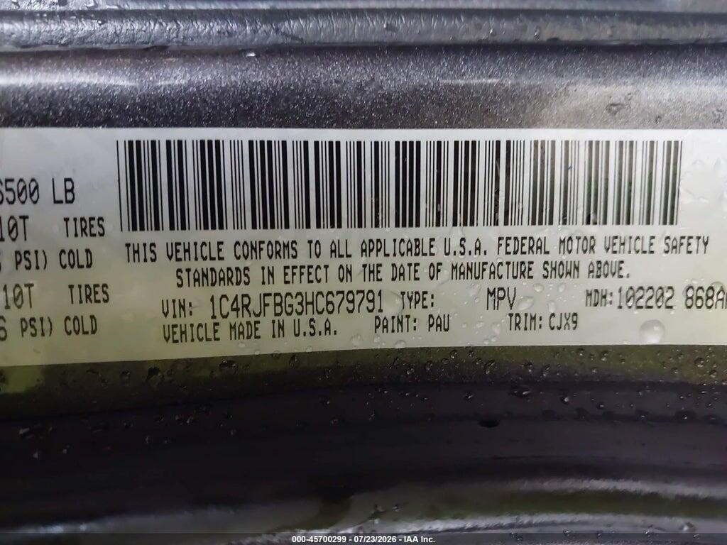 1C4RJFBG3HC679791 2017 JEEP GRAND CHEROKEE photo no. 9