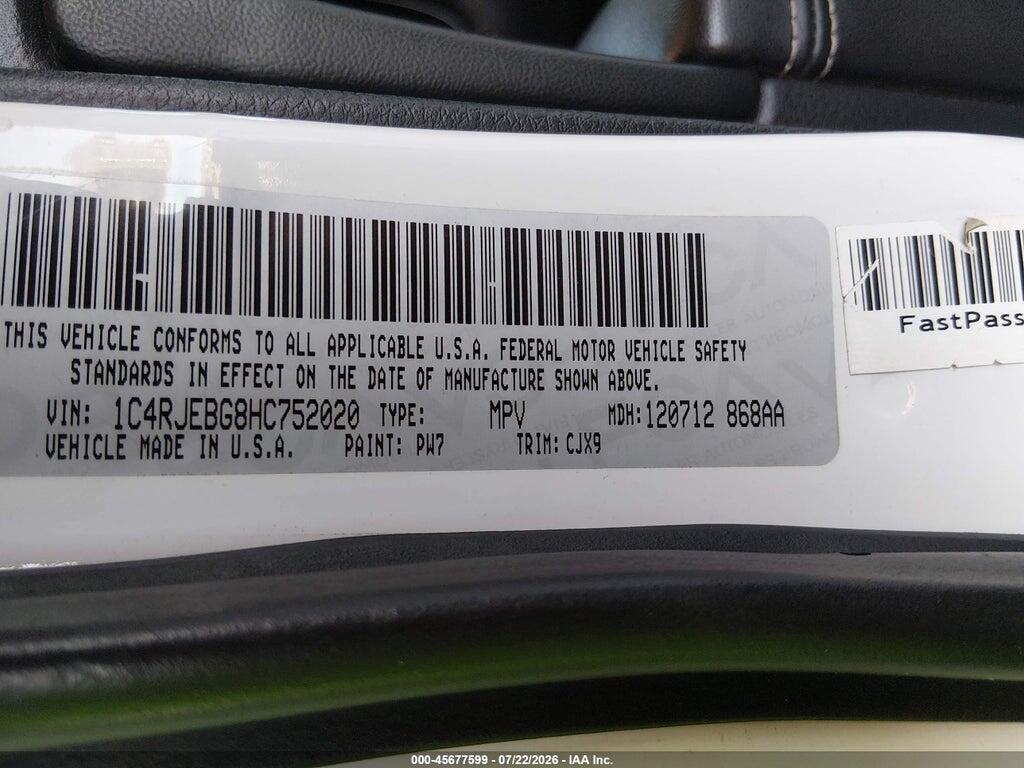1C4RJEBG8HC752020 2017 JEEP GRAND CHEROKEE photo no. 9