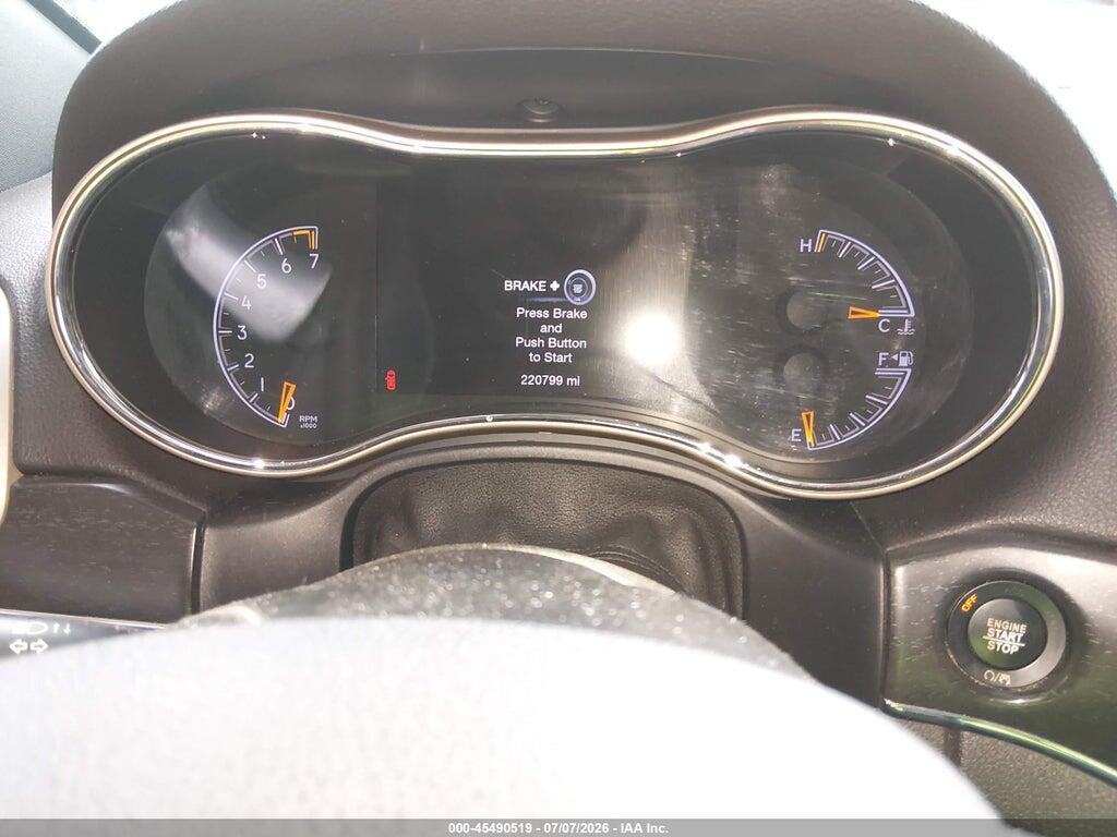 1C4RJEBG0HC795038 2017 JEEP GRAND CHEROKEE photo no. 7