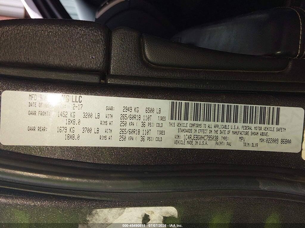 1C4RJEBG0HC795038 2017 JEEP GRAND CHEROKEE photo no. 9