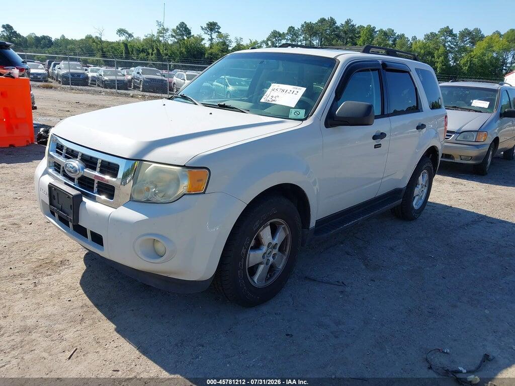 1FMCU9DG5BKA36217 2011 FORD ESCAPE photo no. 2
