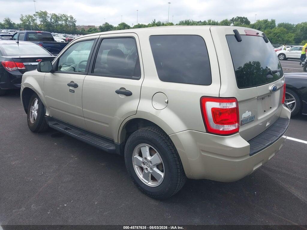 1FMCU0D77BKA82904 2011 FORD ESCAPE photo no. 3