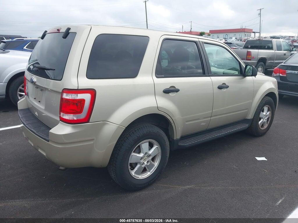 1FMCU0D77BKA82904 2011 FORD ESCAPE photo no. 4