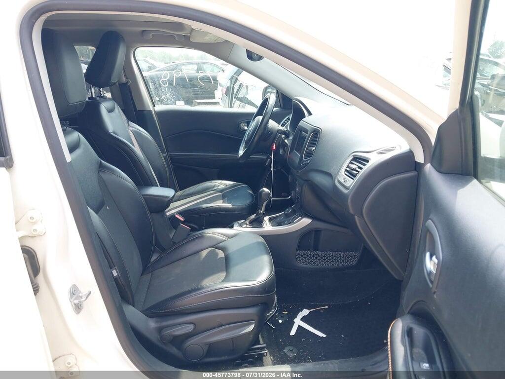 3C4NJDBB8HT666465 2017 JEEP NEW COMPASS photo no. 5