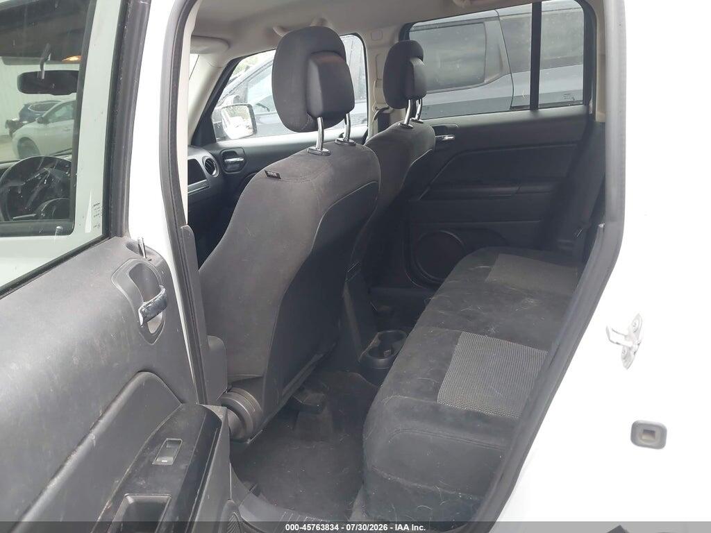 1C4NJPFB7HD184880 2017 JEEP PATRIOT photo no. 8