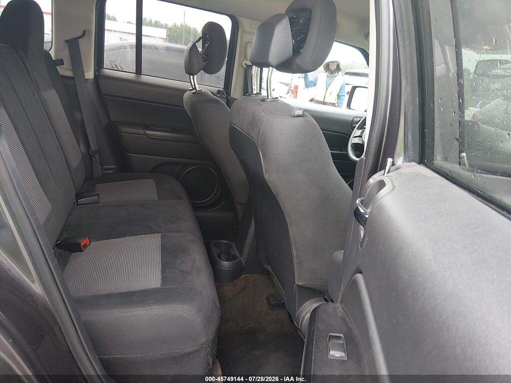1C4NJPBB7HD157569 2017 JEEP PATRIOT photo no. 8