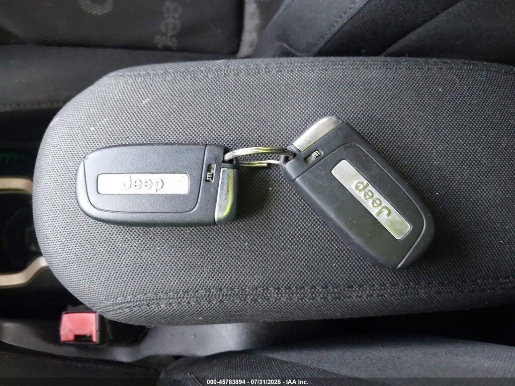 ZACCJABB7HPF73840 2017 JEEP RENEGADE photo no. 11