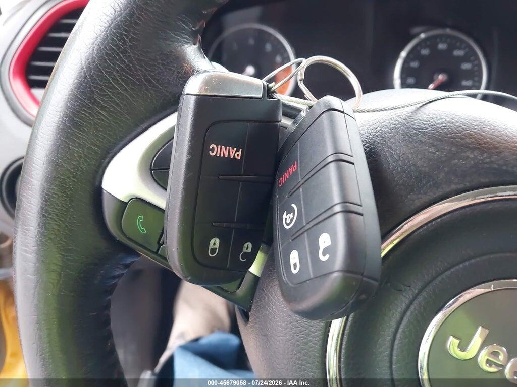 ZACCJBCB0HPF11328 2017 JEEP RENEGADE photo no. 11