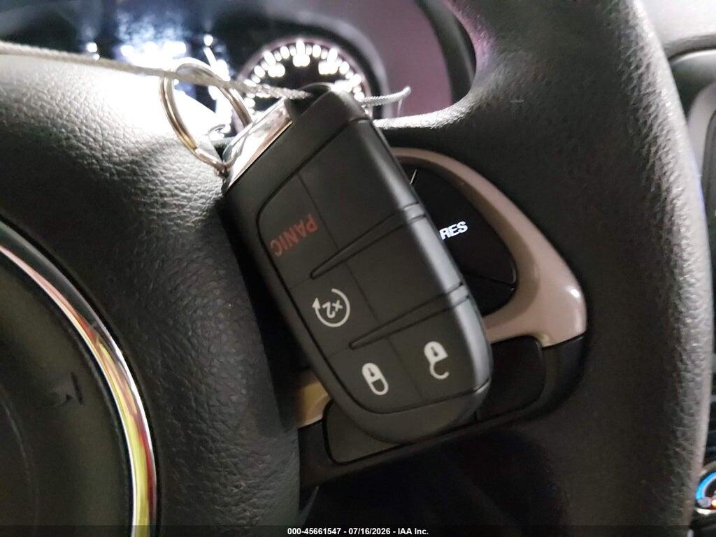 ZACCJBAB4HPG19051 2017 JEEP RENEGADE photo no. 11