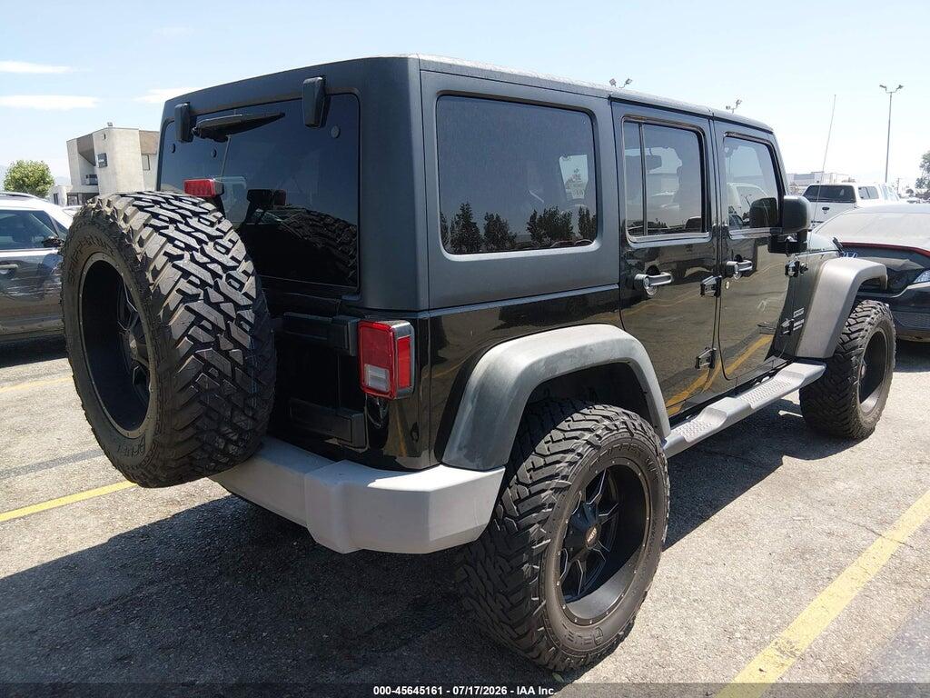 1C4BJWDG3HL642237 2017 JEEP WRANGLER UNLIMITED photo no. 4