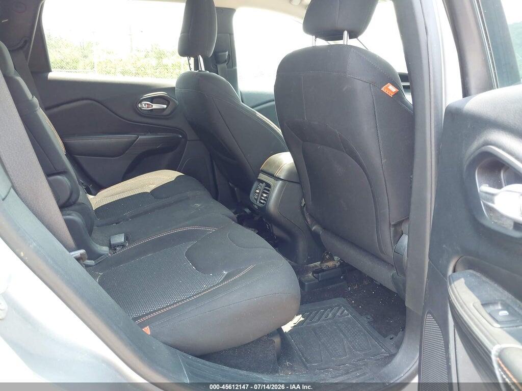 1C4PJMCB2GW299367 2016 JEEP CHEROKEE photo no. 8