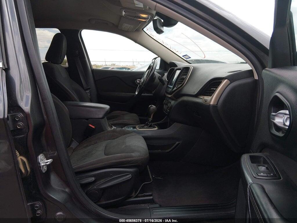 1C4PJLCB6GW288527 2016 JEEP CHEROKEE photo no. 5