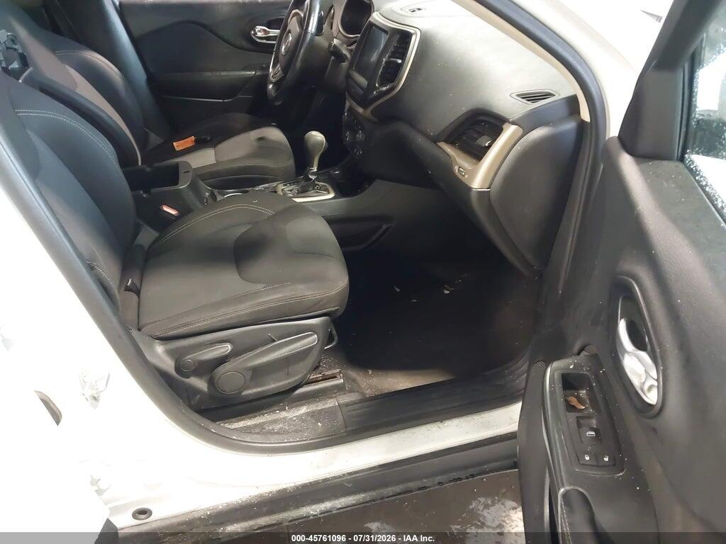 1C4PJMCB4GW152418 2016 JEEP CHEROKEE photo no. 5
