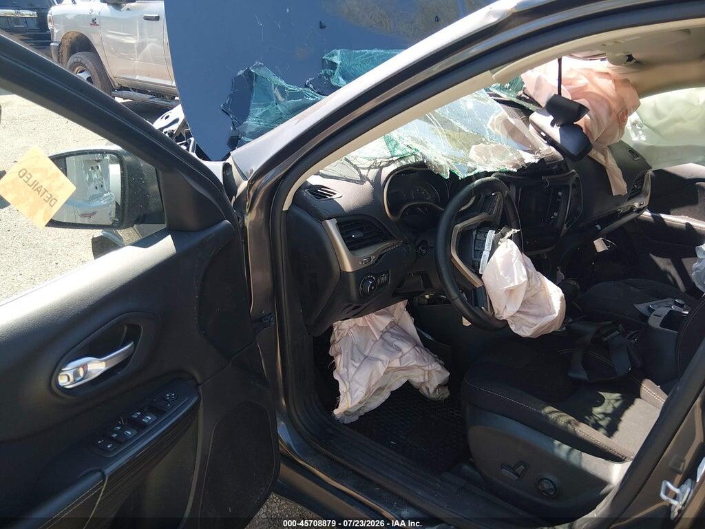 1C4PJMCB3GW372178 2016 JEEP CHEROKEE photo no. 5