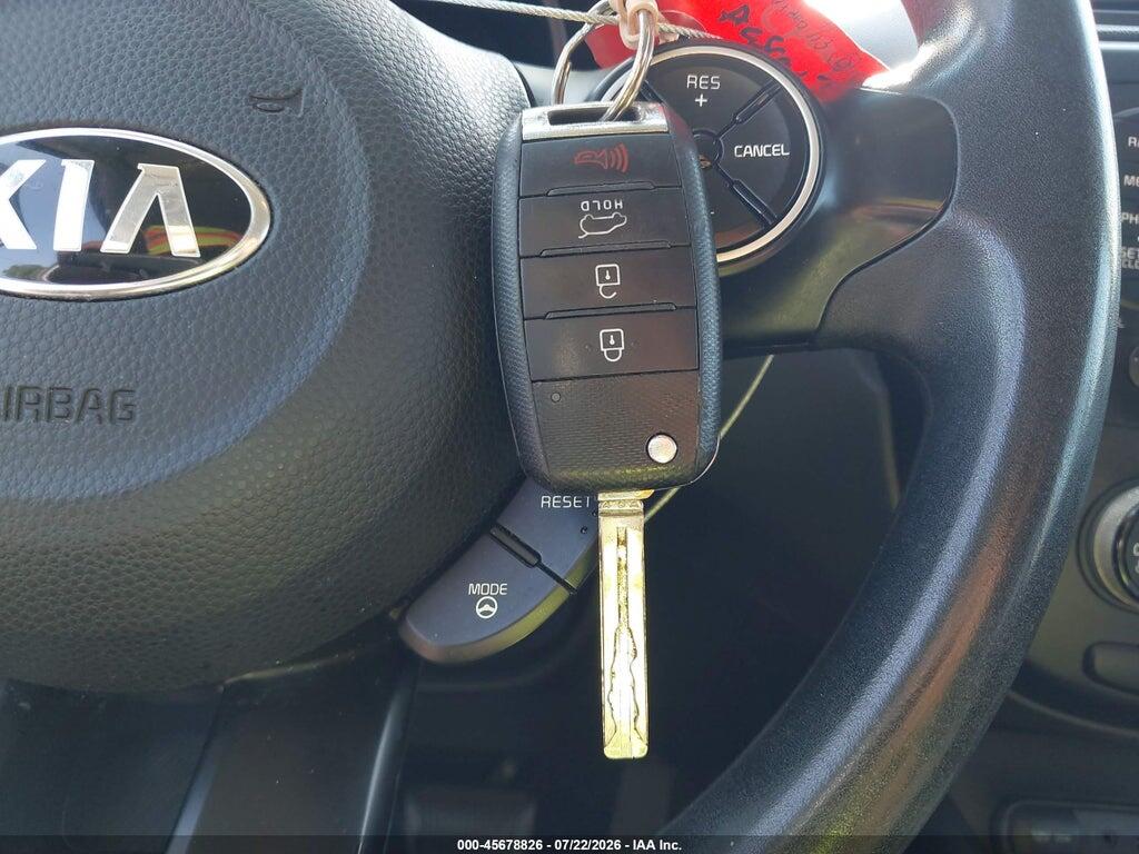 KNDJN2A22E7066713 2014 KIA SOUL photo no. 11