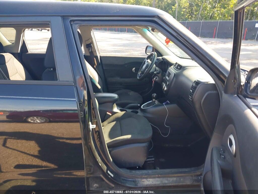 KNDJN2A20E7740101 2014 KIA SOUL photo no. 5