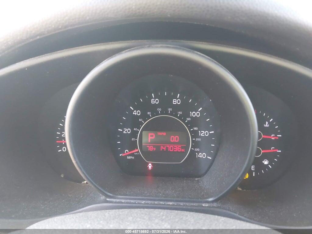 KNDJN2A20E7740101 2014 KIA SOUL photo no. 7