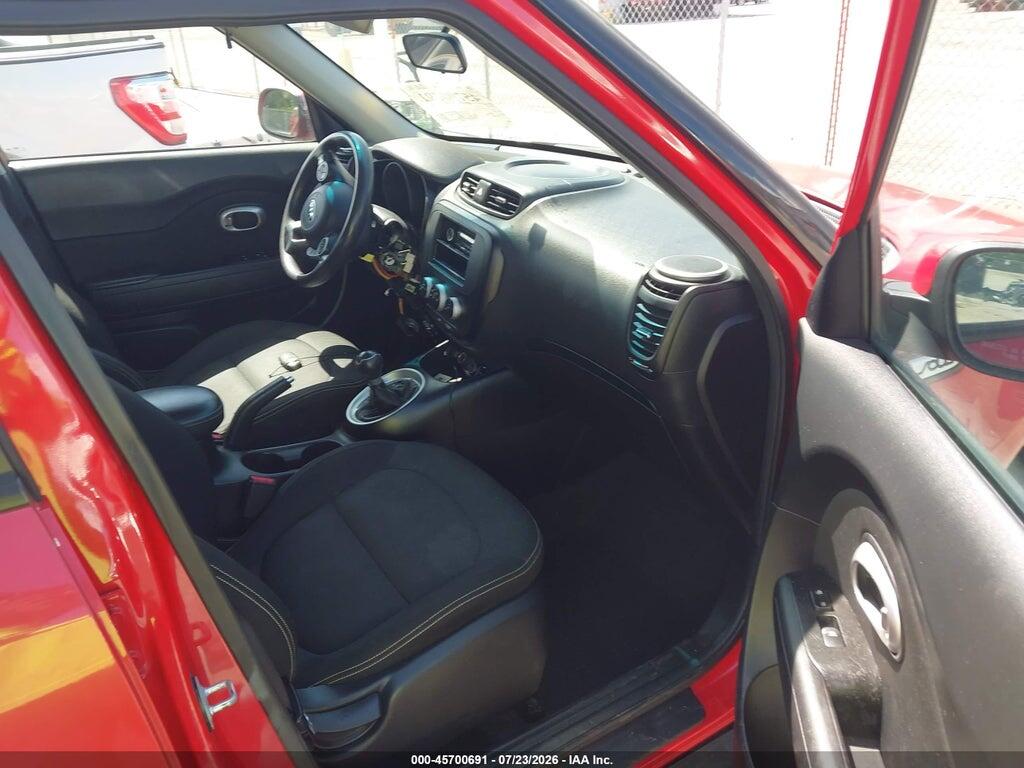 KNDJP3A55E7734790 2014 KIA SOUL photo no. 5