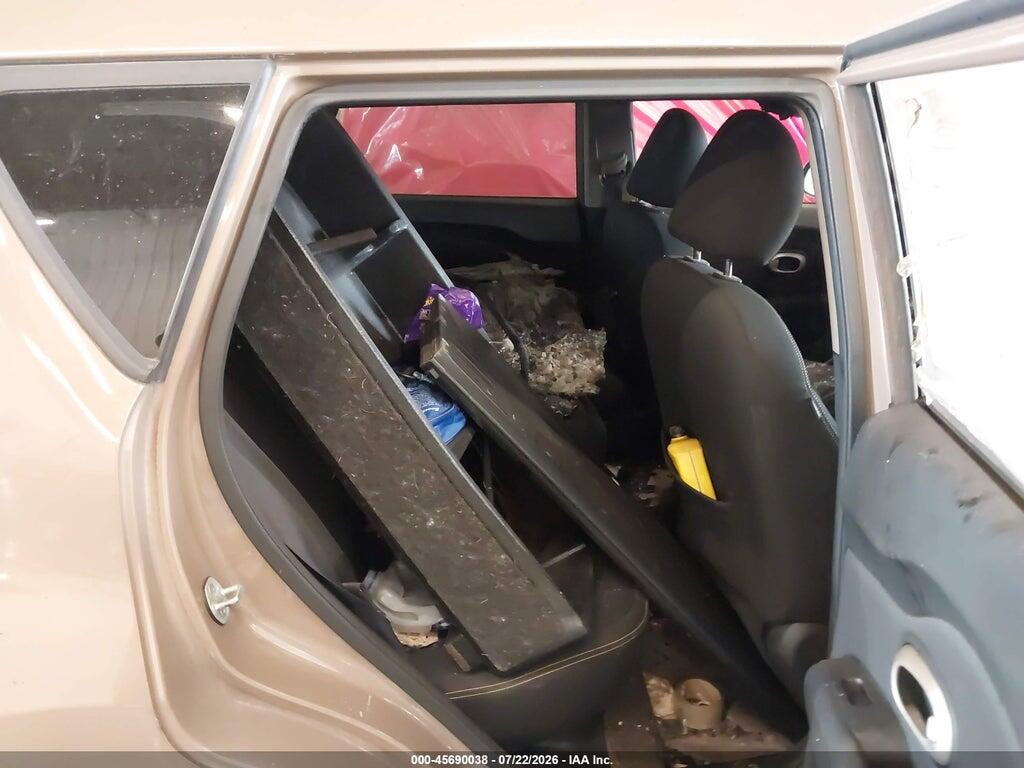 KNDJP3A55E7075822 2014 KIA SOUL photo no. 8