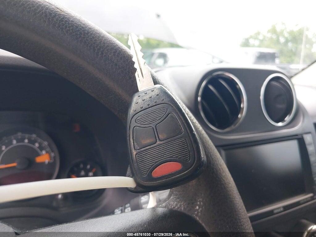 1C4NJDBB2GD640044 2016 JEEP COMPASS photo no. 11