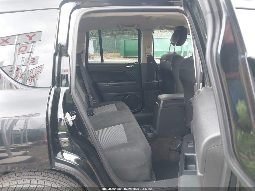 1C4NJDBB2GD640044 2016 JEEP COMPASS photo no. 8
