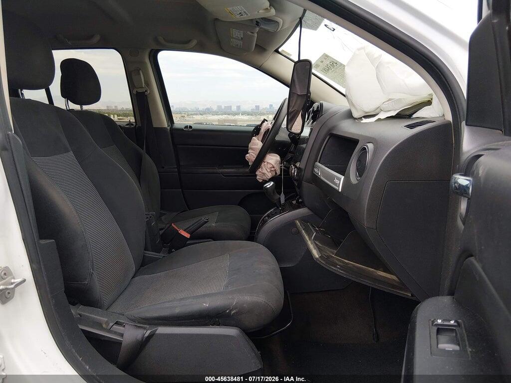 1C4NJCBB3GD506654 2016 JEEP COMPASS photo no. 5