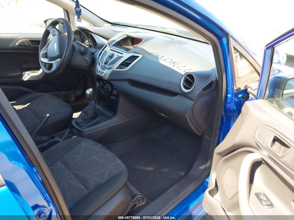 3FADP4BJ8BM142371 2011 FORD FIESTA photo no. 5