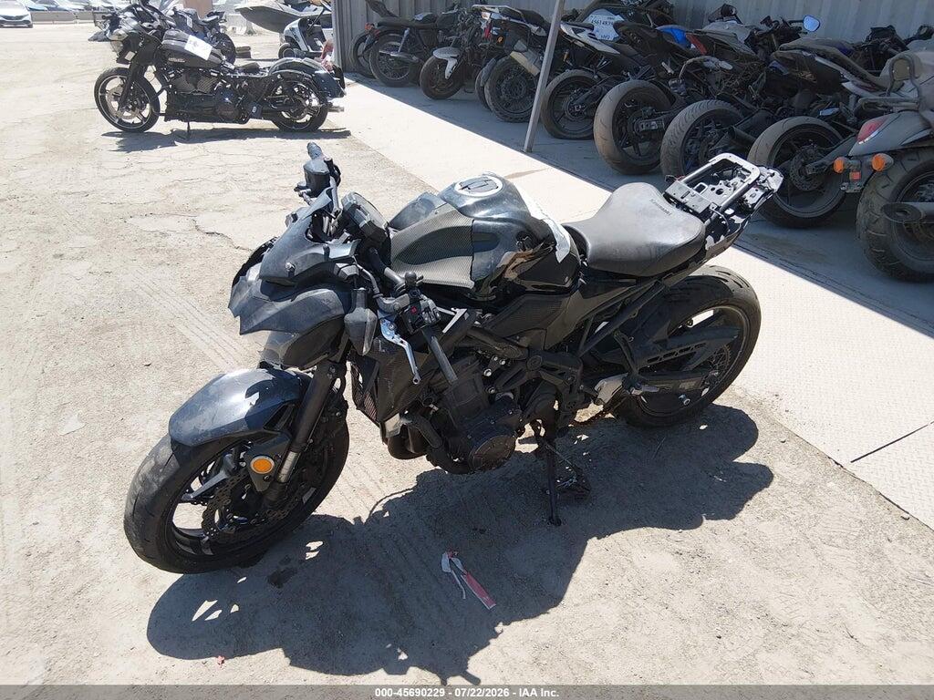 JKAZR2A10HDAT4949 2017 KAWASAKI ZR900 photo no. 2