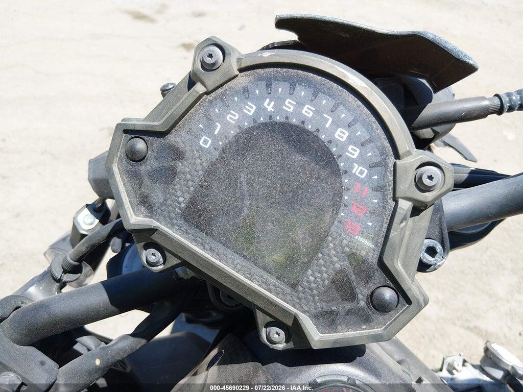 JKAZR2A10HDAT4949 2017 KAWASAKI ZR900 photo no. 7