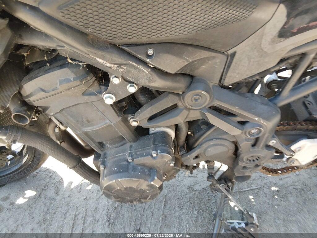 JKAZR2A10HDAT4949 2017 KAWASAKI ZR900 photo no. 9