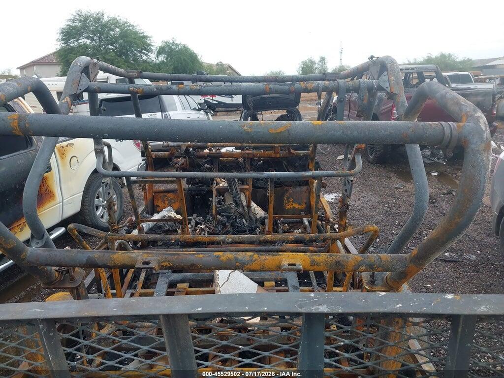JKBRFCG17HB502774 2017 KAWASAKI KRF800 photo no. 6