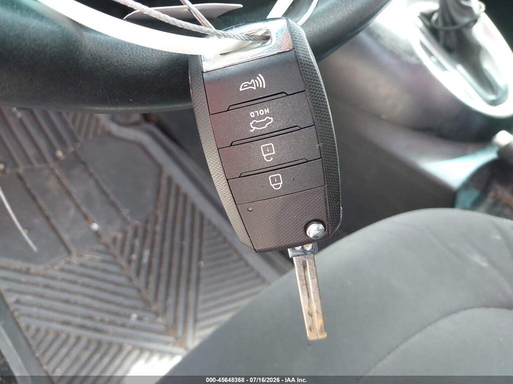 KNDJN2A22E7021187 2014 KIA SOUL photo no. 11