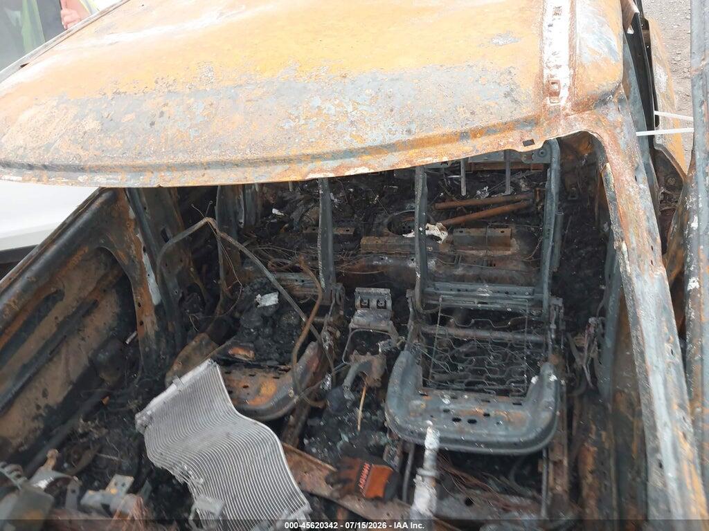 KNDJN2A24E7068107 2014 KIA SOUL photo no. 6