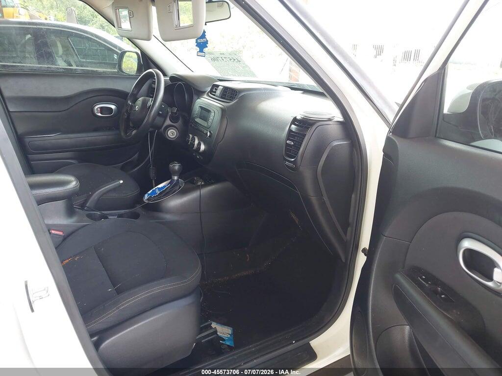 KNDJP3A53E7006028 2014 KIA SOUL photo no. 5