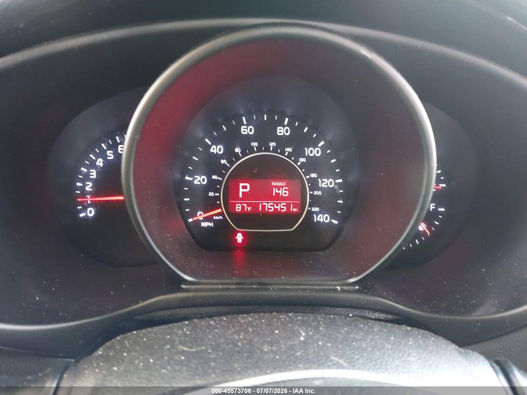 KNDJP3A53E7006028 2014 KIA SOUL photo no. 7